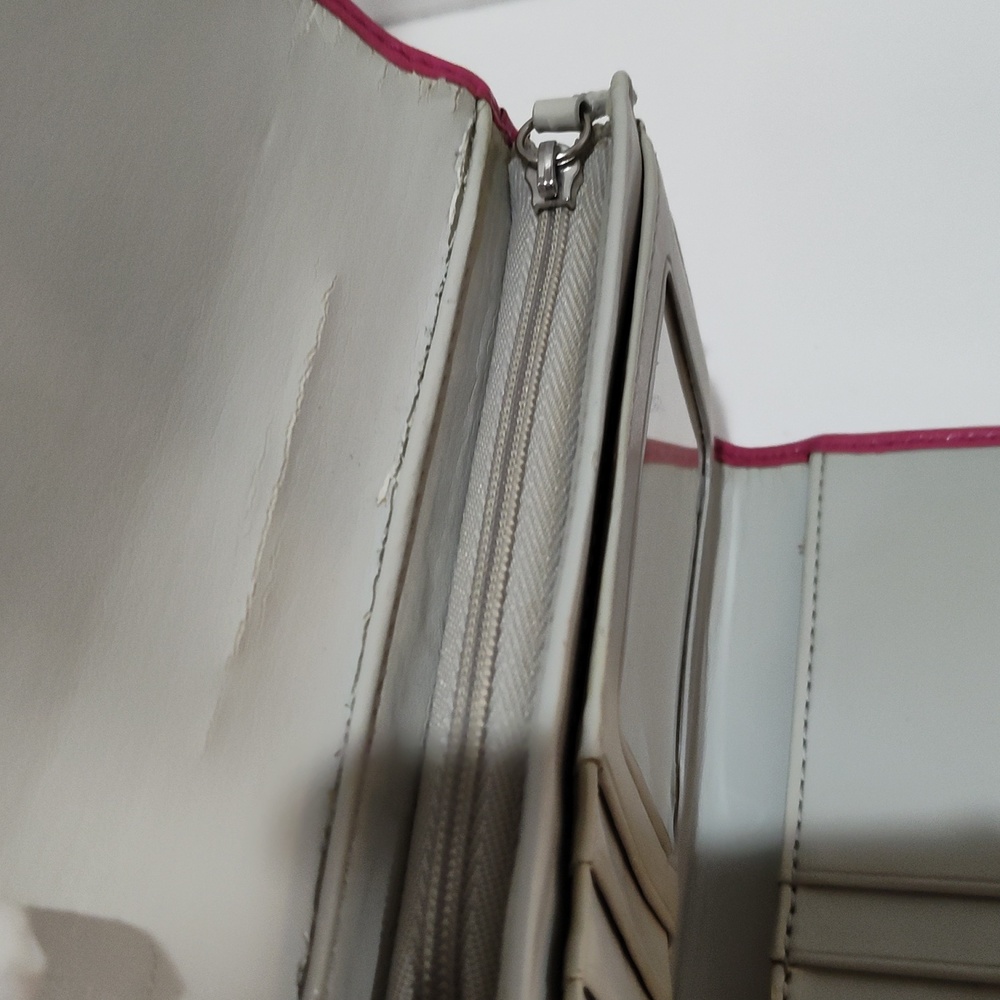Coach Fuchsia Wallet - Picture 8 of 11